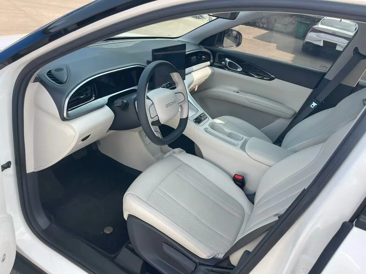 Geely 2025 Star Wish 310km Dream Edition Automatic Gear 9