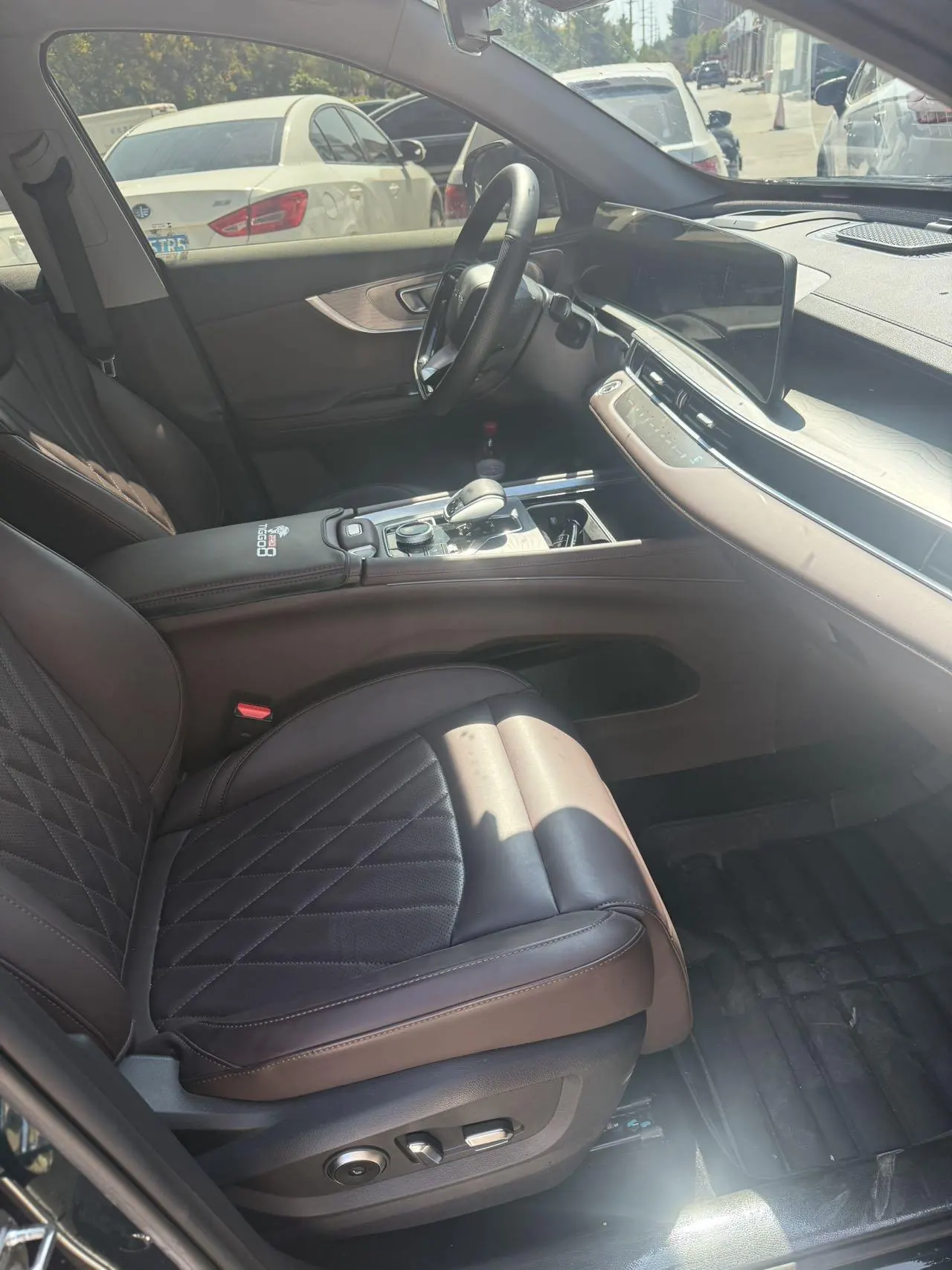Chery 2025 Ruihu 8 PRO 1.6T 290T Two-Drive Premium Edition Automatic Gear 4