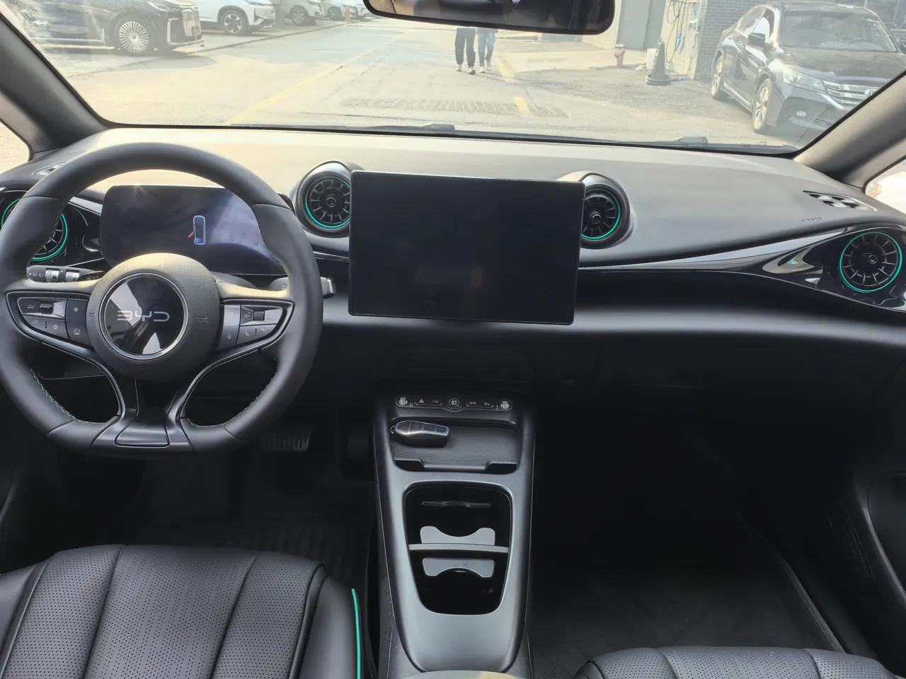 BYD 2025 Dolphin Smart Driving 420km Free Automatic 7