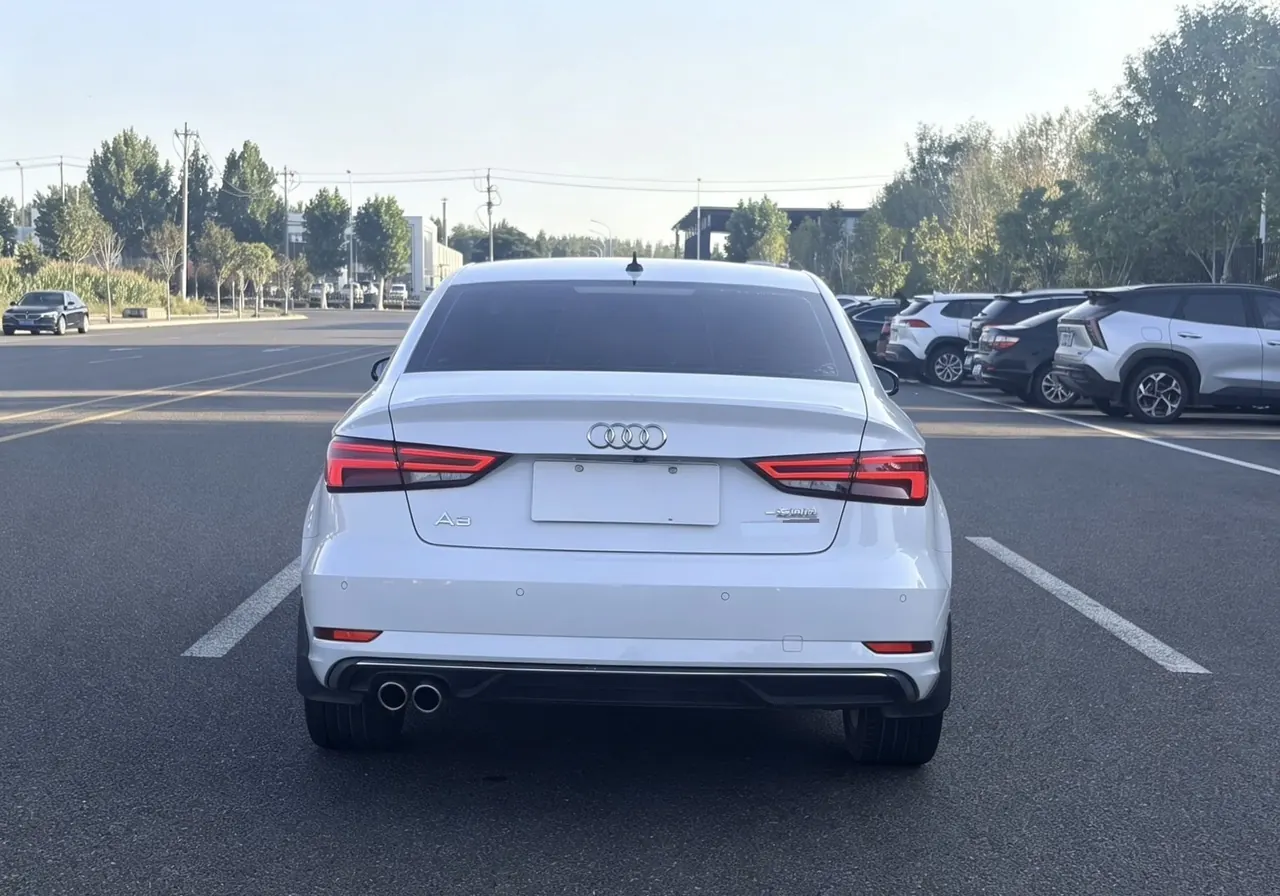 Audi 2020 A3 Limousine 1.4TFSI 35TFSI aggressive automatic gear 9