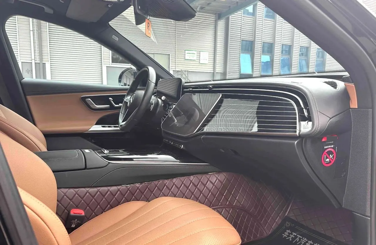 Mercedes Benz E Class 2024 E 260 L 48V 2.0T (modified) automatic gear 4