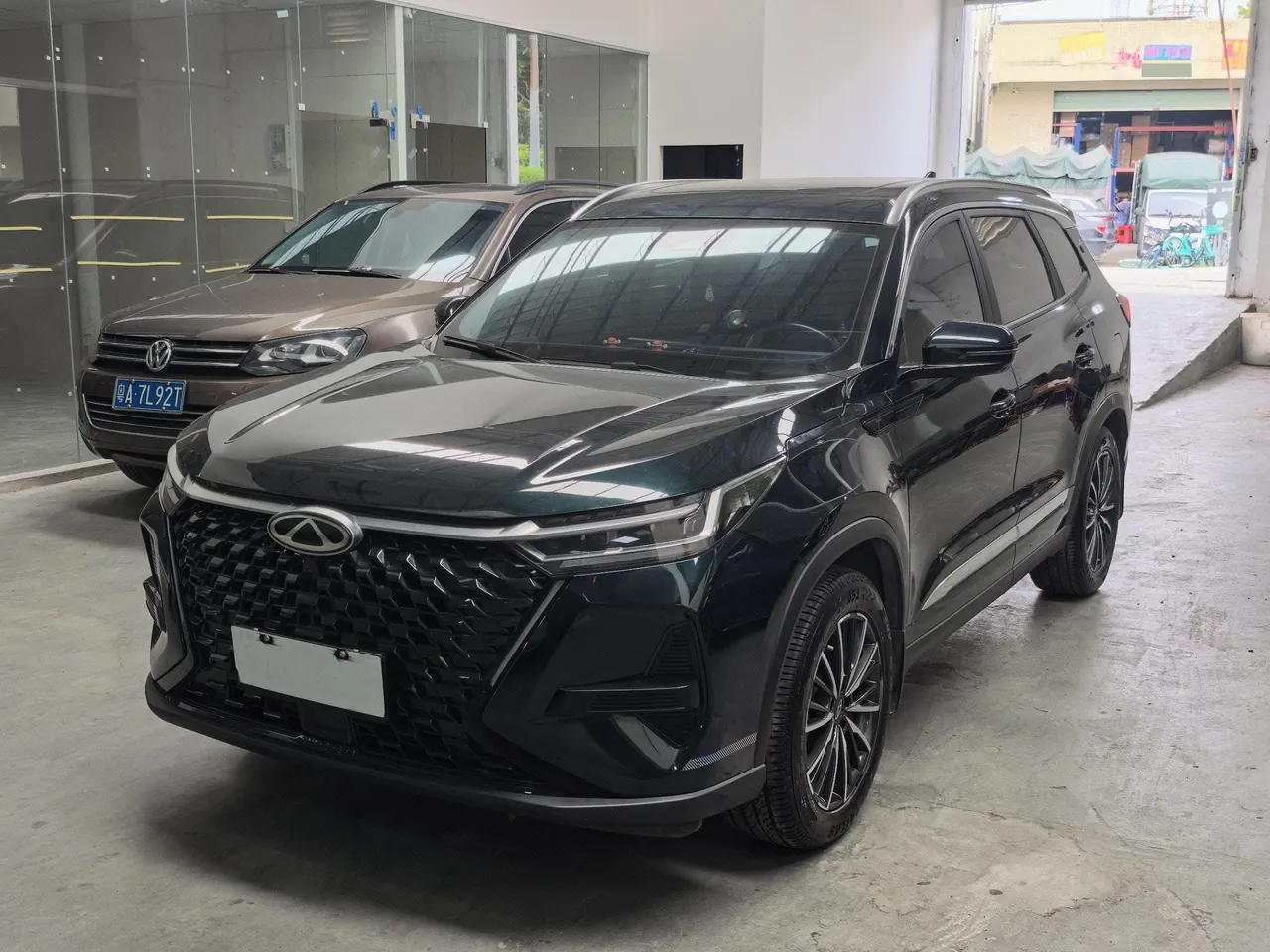 Открыть галерею: Chery 2025 Ruihu 8 PRO 1.6T 290T Two-Drive Deluxe Edition Automatic Gear
