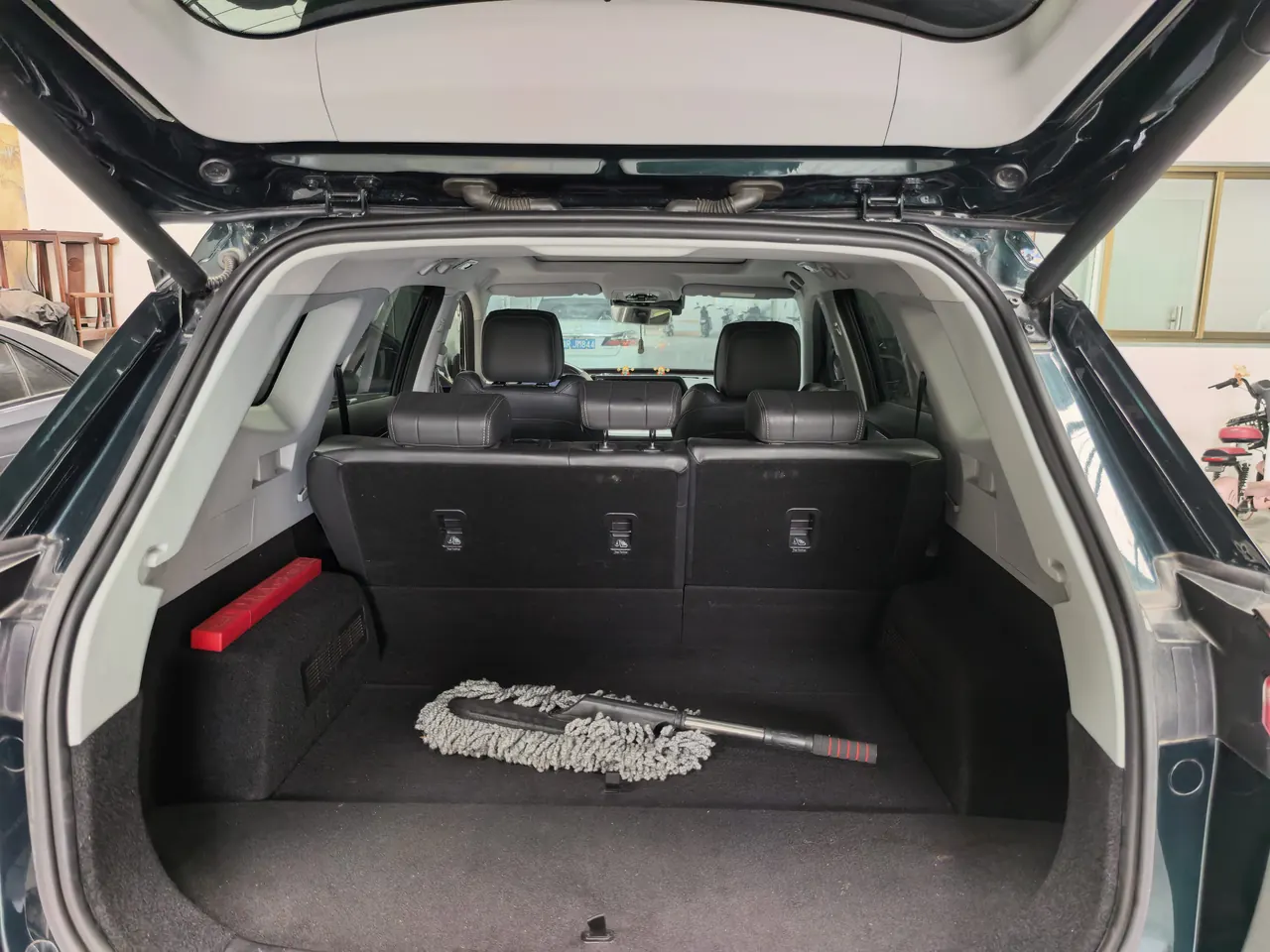 Chery 2025 Ruihu 8 PRO 1.6T 290T Two-Drive Deluxe Edition Automatic Gear 17