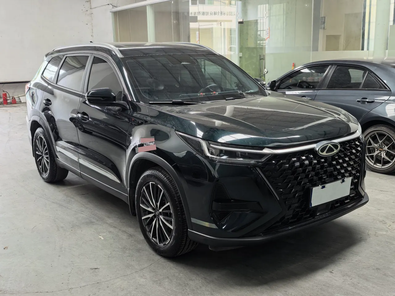 Chery 2025 Ruihu 8 PRO 1.6T 290T Two-Drive Deluxe Edition Automatic Gear 3