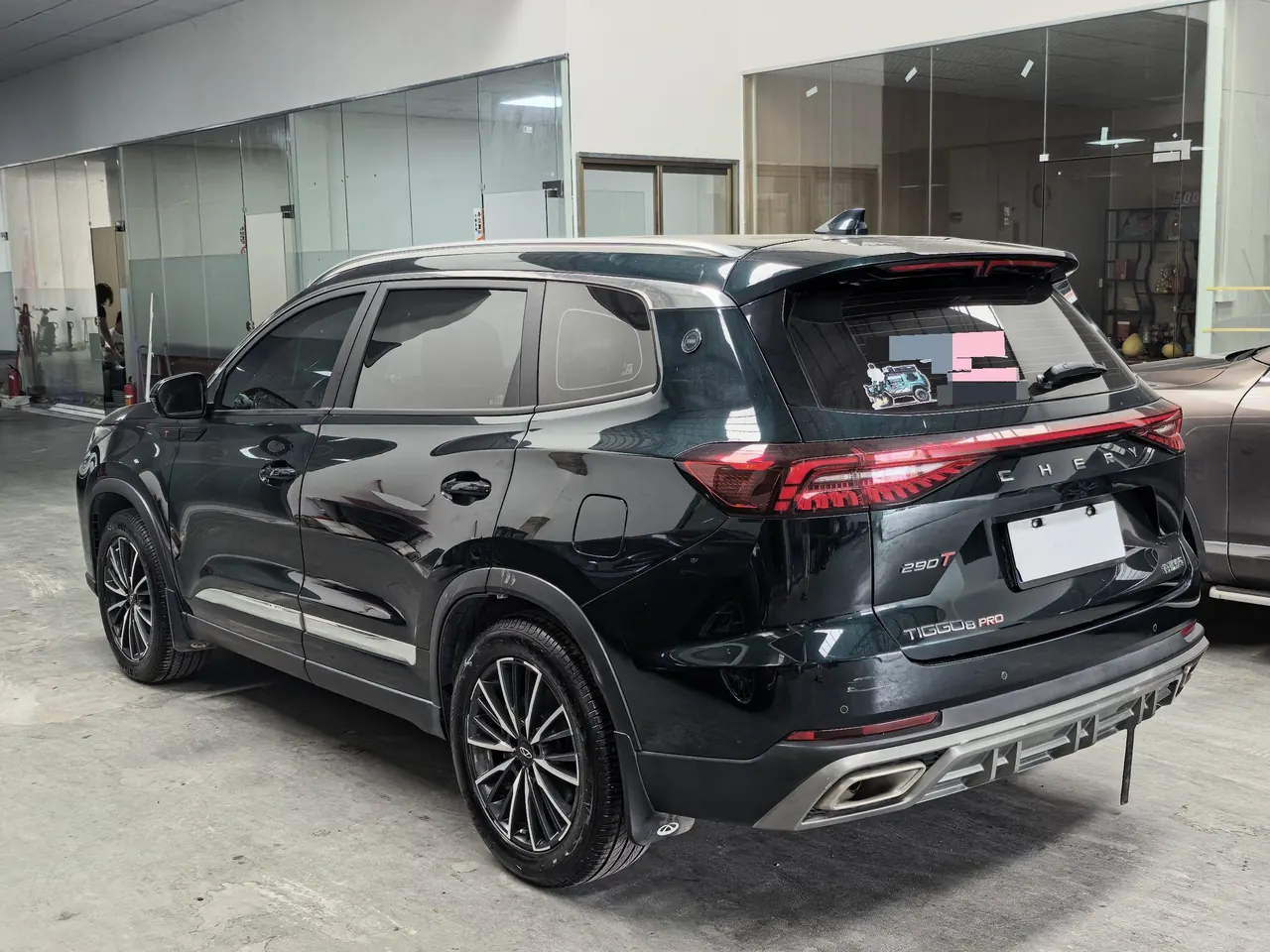 Chery 2025 Ruihu 8 PRO 1.6T 290T Two-Drive Deluxe Edition Automatic Gear 6