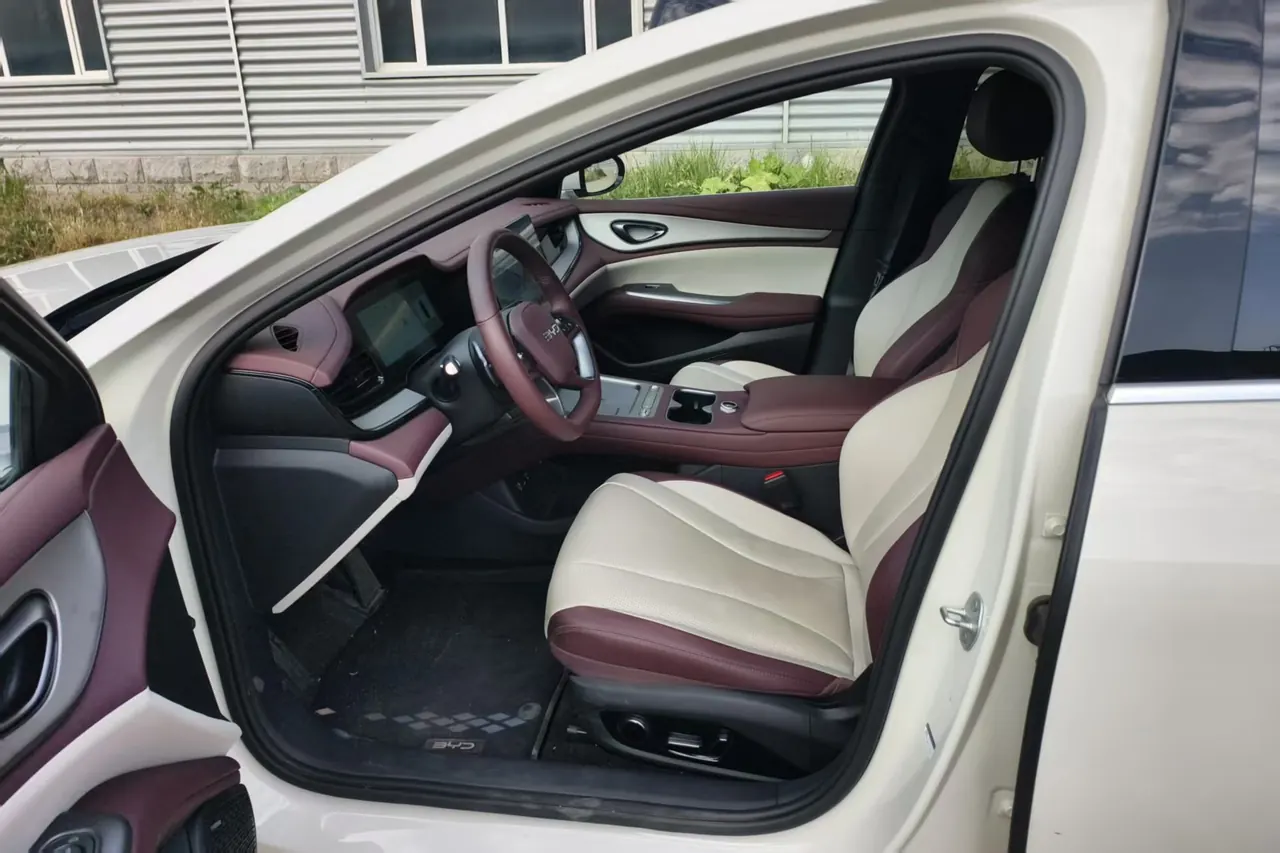 BYD 2025 Seal 07 DM-i 1.5T Stepless Smart Driving Edition 125km Flagship Automatic Gear 5