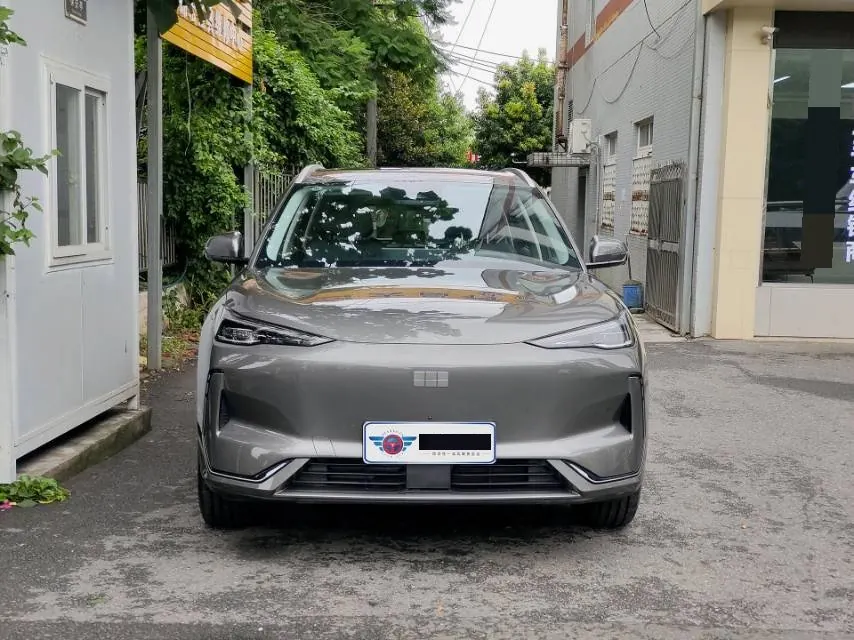 Geely Galaxy 2026 E 5 530km Discovery Edition Automatic Gear 2