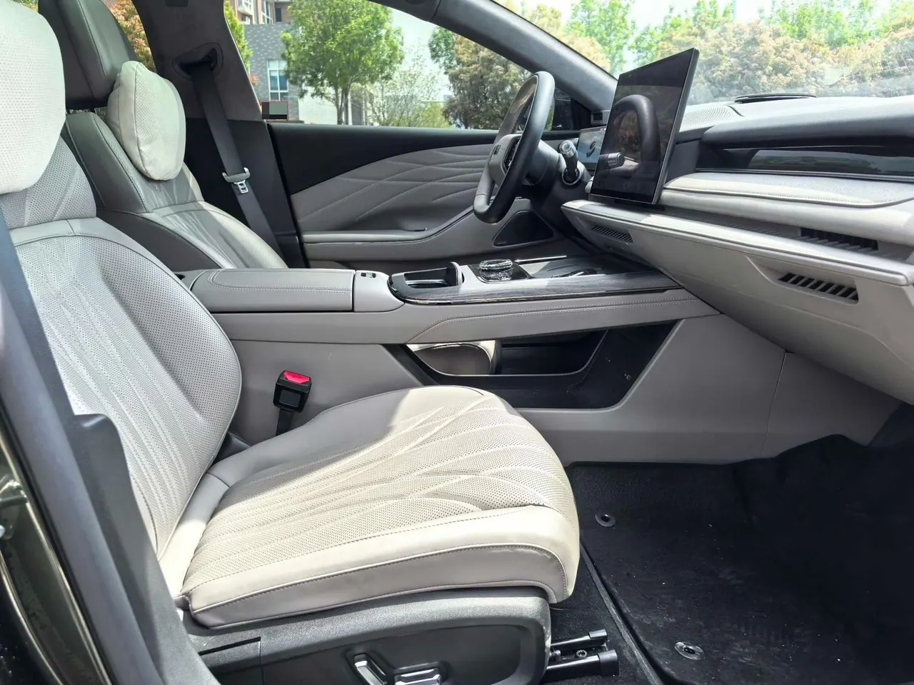 Geely Galaxy 2025 Xingyao 8 EM-P 1.5T 130km Starship Edition Automatic Gear 5