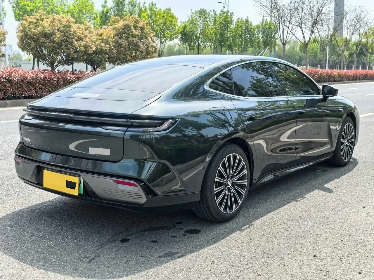 Geely Galaxy 2025 Xingyao 8 EM-P 1.5T 130km Starship Edition Automatic Gear 8