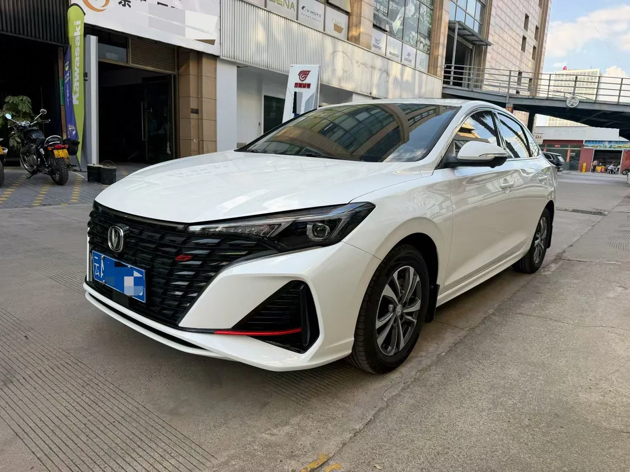 Open image lightbox: ChangAn 2024 Yidong PLUS 1.4TGDI Blue Whale NE High Energy Edition Automatic Gear