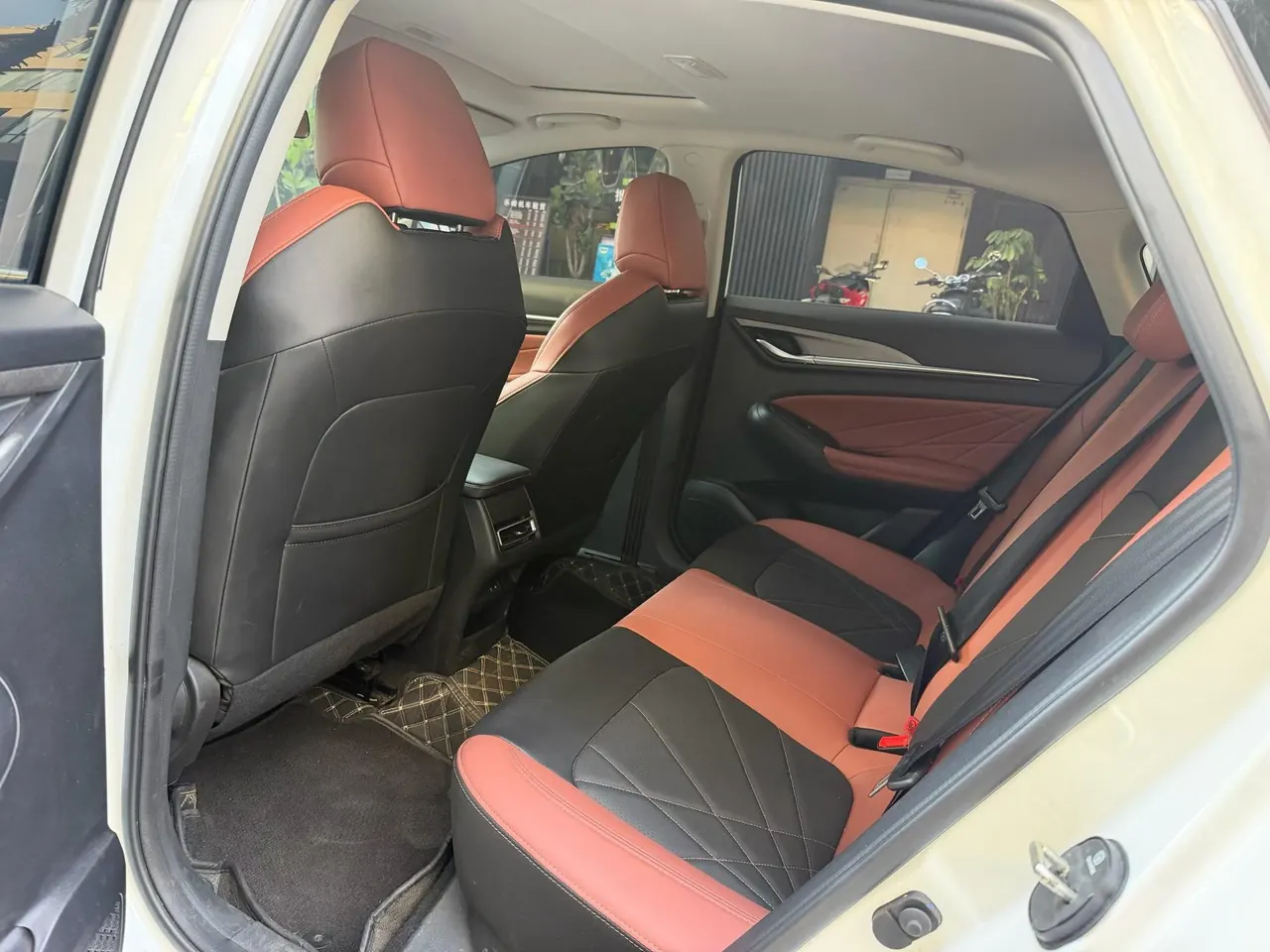 ChangAn 2024 Yidong PLUS 1.4TGDI Blue Whale NE High Energy Edition Automatic Gear 9