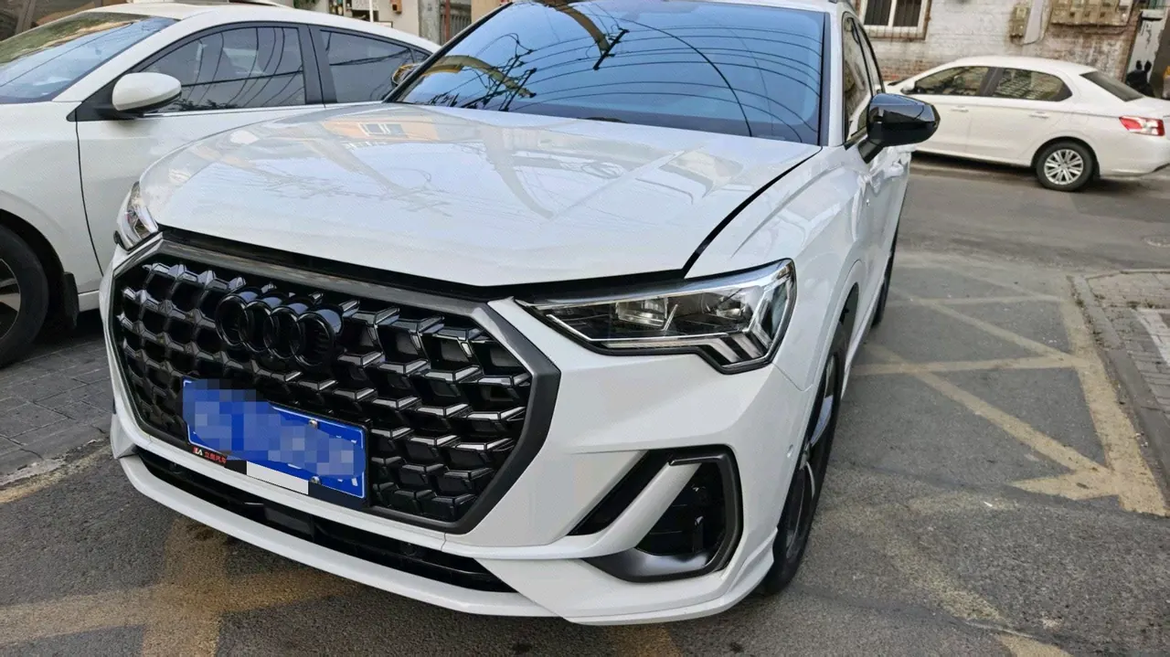 Open image lightbox: Audi 2026 Q3 1.5TFSI 35TFSI 45th Anniversary Collection Edition Quattro Fashion Dynamic Automatic Gear