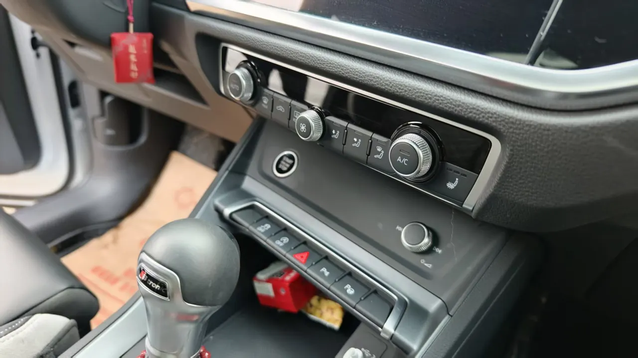Audi 2026 Q3 1.5TFSI 35TFSI 45th Anniversary Collection Edition Quattro Fashion Dynamic Automatic Gear 2