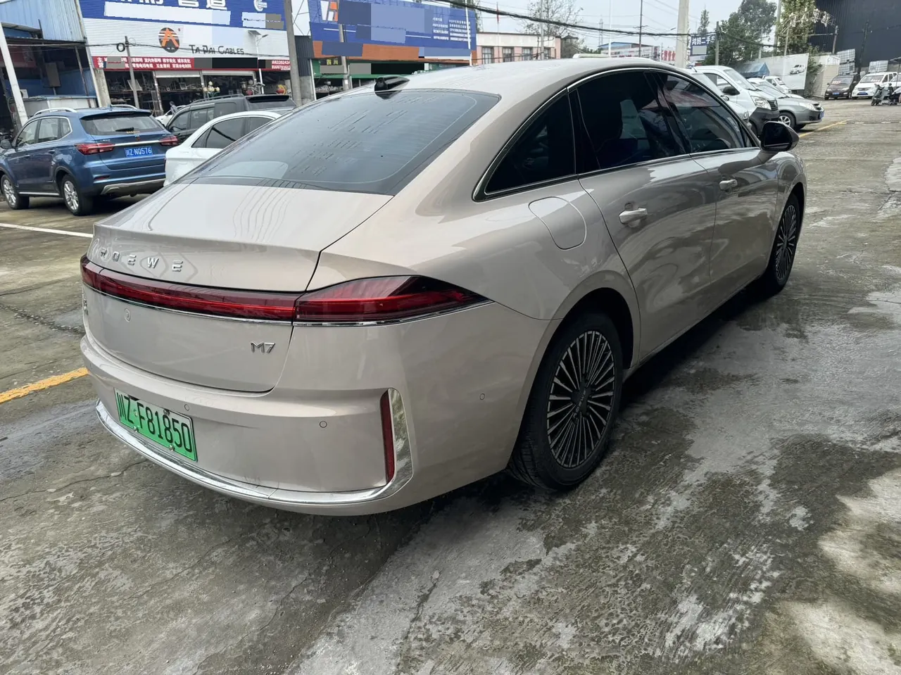 Roewe 2025 M7 DMH 1.5 160km Innovative Automatic Gear 6
