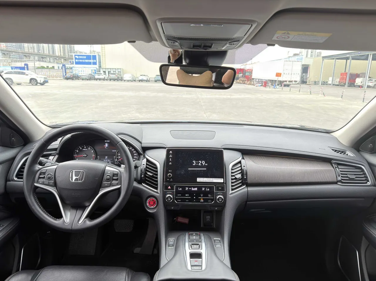 Honda 2020 Crown Road 2.0T 370TURBO Two-Drive Deluxe Automatic Gear 6