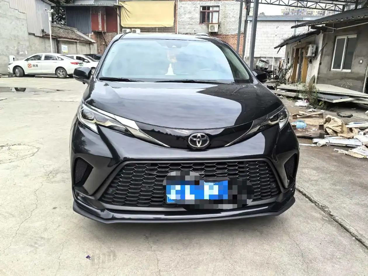 Toyota 2024 Grevia HYBRID 2.5 Stepless Comfort Edition Automatic Transmission 2