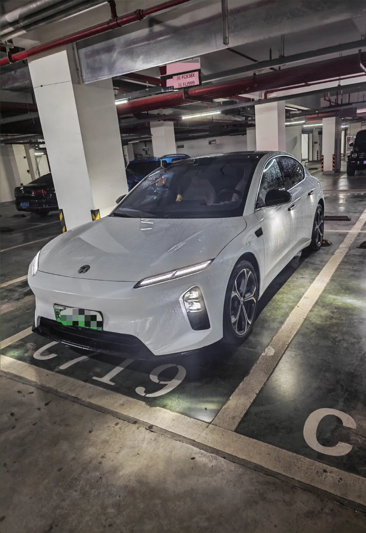 Открыть галерею: NIO 2024 ET5 75kWh automatic gear
