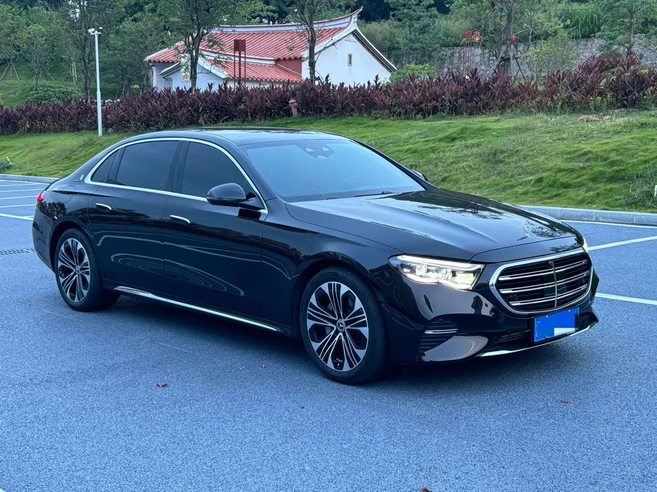 Mercedes Benz E Class 2025 E 300 L 48V 2.0T Luxury Sports Automatic 3