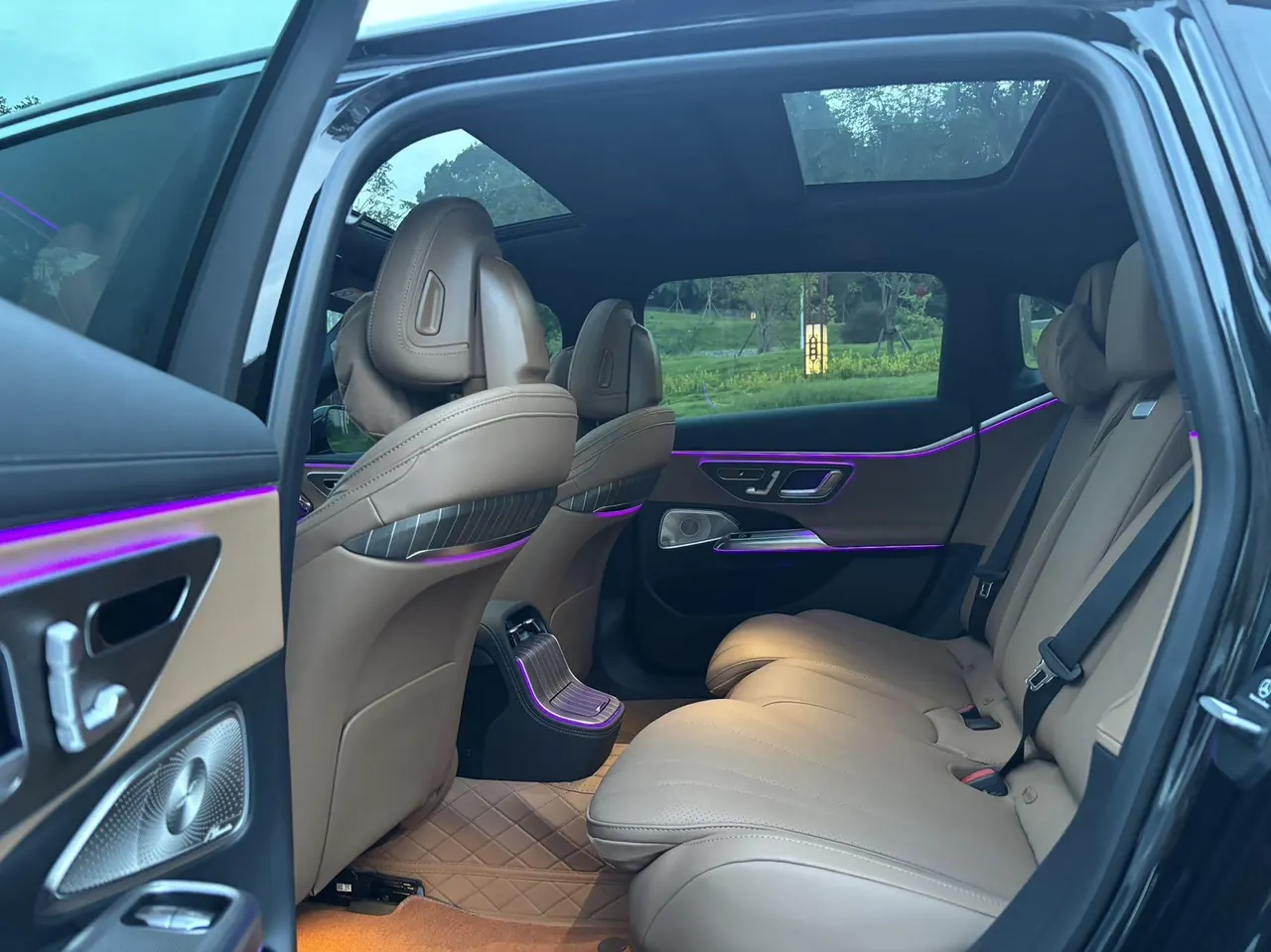 Mercedes Benz E Class 2025 E 300 L 48V 2.0T Luxury Sports Automatic 9