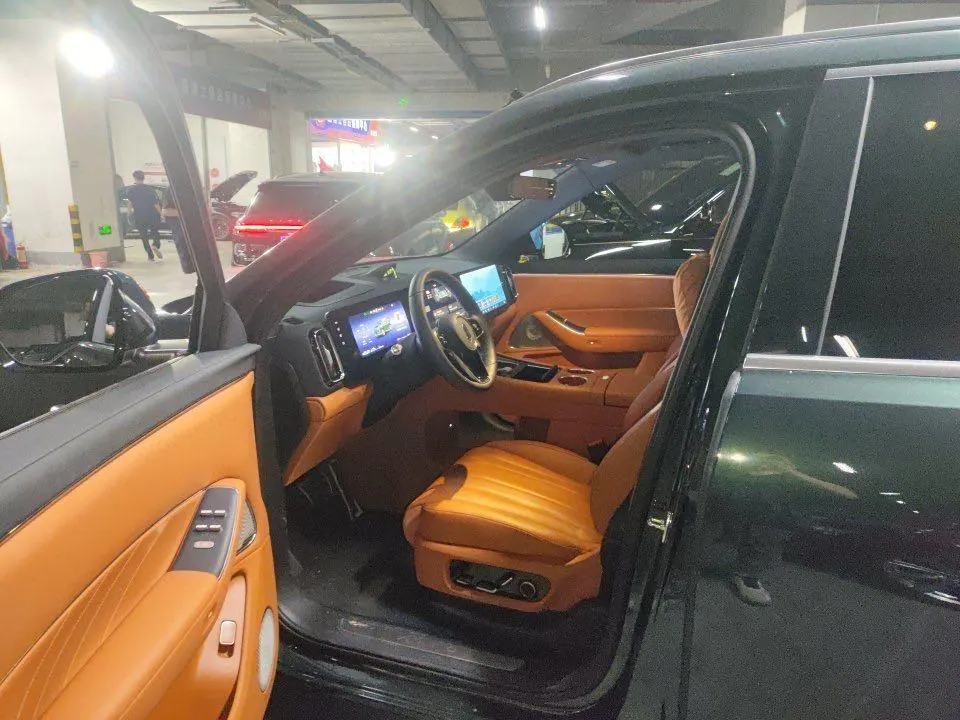 AITO 2025 AITO M8 Max Edition 53.4kWh 6-seat Edition Automatic Gear 4