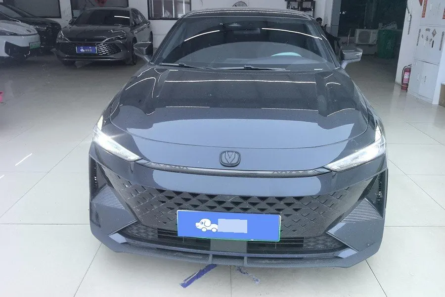 ChangAn 2024 UNI-V Zhidian iDD 1.5 Stepless Blue Whale 136km Zhiku Automatic Gear 3