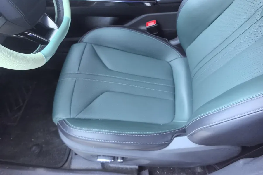 ChangAn 2024 UNI-V Zhidian iDD 1.5 Stepless Blue Whale 136km Zhiku Automatic Gear 5