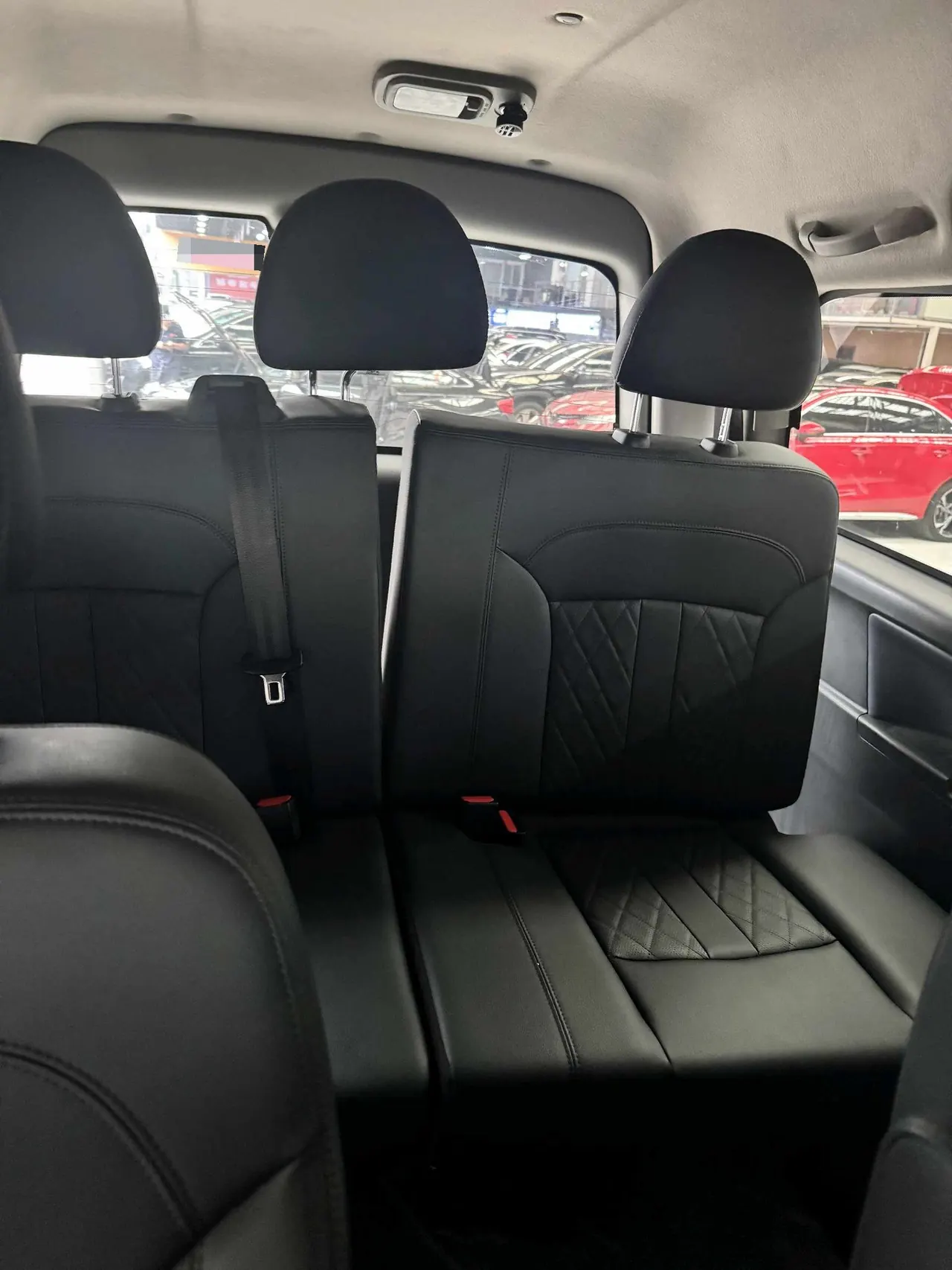 Forthing Lingzhi M5 2025 Lingzhi M5 1.5T Long Axis Luxury 7-seat Manual Gear 7