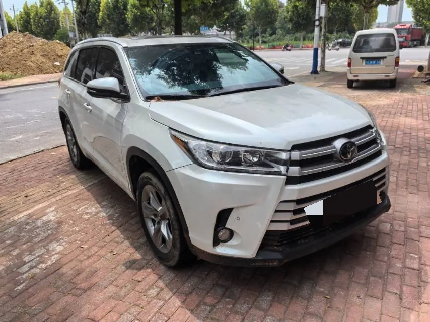 Toyota 2021 Highlander 2.0T 4-wheel drive deluxe 7-seat automatic gear 2
