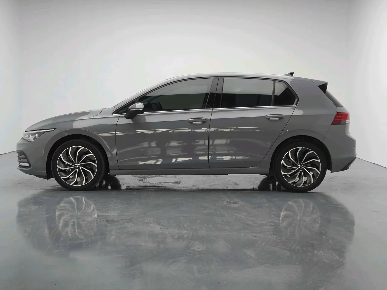 Volkswagen 2021 Golf 8 PRO 1.4TSI 280TSI Automatic 3