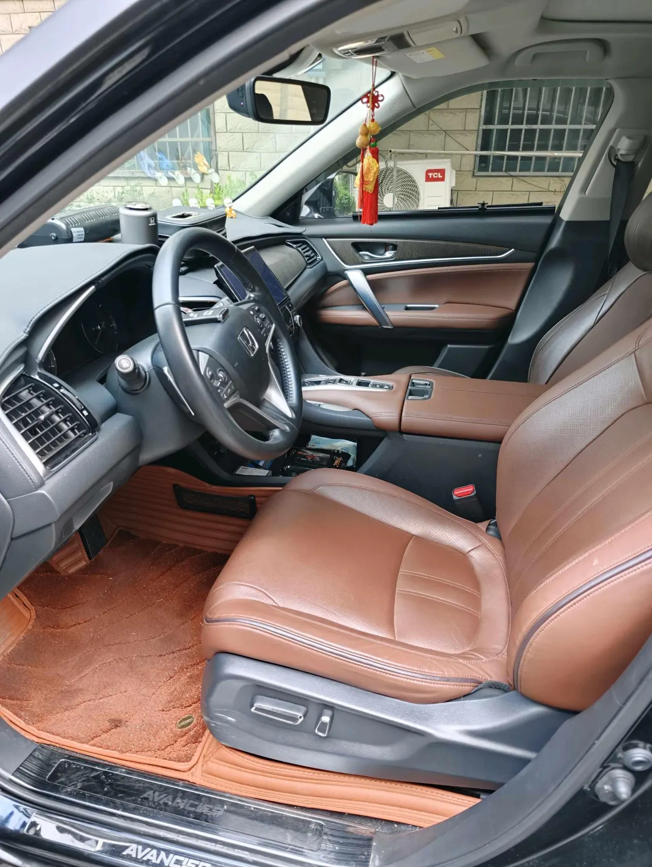 Honda 2020 Crown Road 2.0T 370TURBO Two-Drive Deluxe Automatic Gear 5