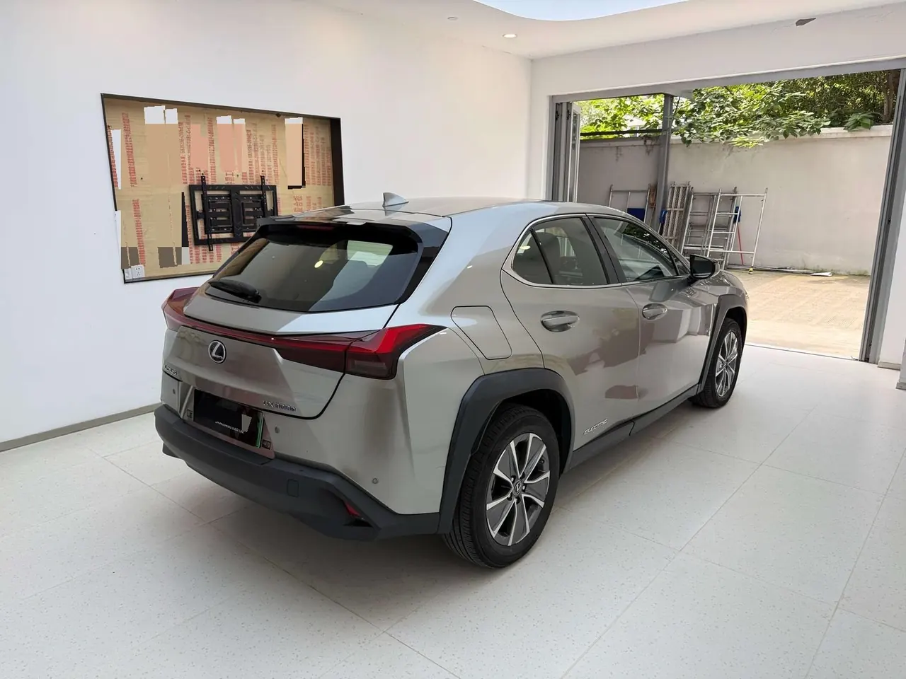 Lexus UX New Energy (Imported) 2020 UX 300e Pure Yue Edition Automatic Gear 4
