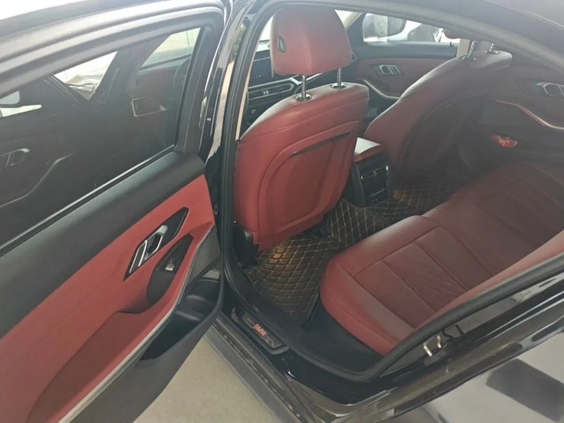 BMW 2024 i3 eDrive 35 L automatic gear 6