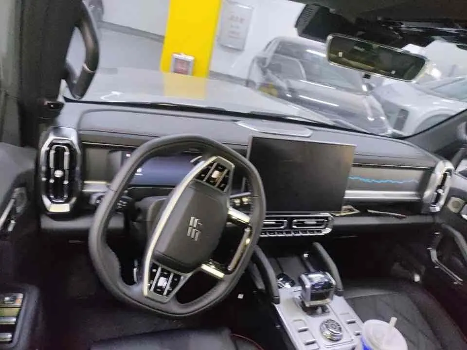 Jetour 2026 Travelers C- DM 1.5T 212km Crossing Automatic Gear 3