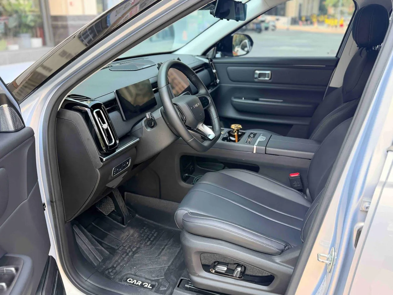 Chery 2024 Explore 06 C- DM 1.5T Luxury Automatic Gear 2