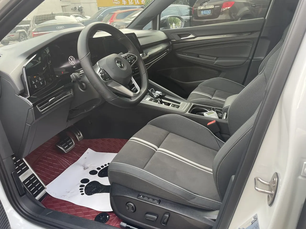 Volkswagen 2023 Golf 8 R-Line 1.4TSI 280TSI Lite (Modified) Automatic Gear 5