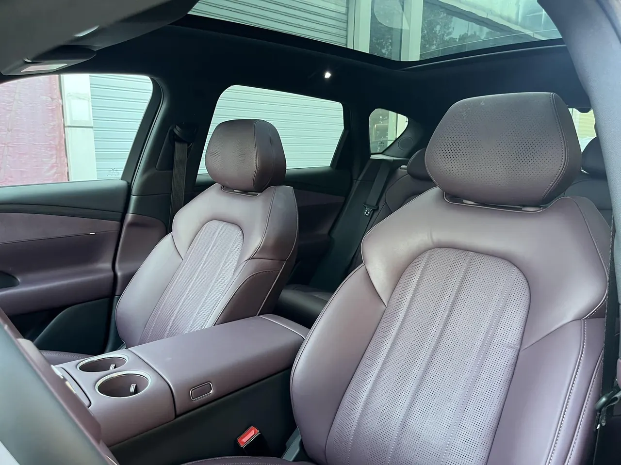 Voyah 2025 FREE Rear Drive Dry Kun Edition Automatic Gear 9