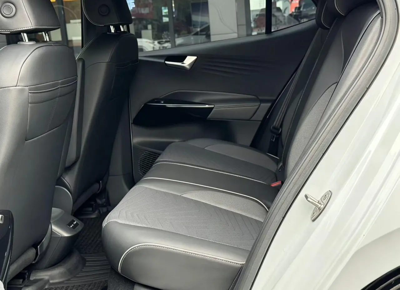 Volkswagen 2023 ID. 3 Upgraded Pure Smart Edition, Automatic Transmission 6