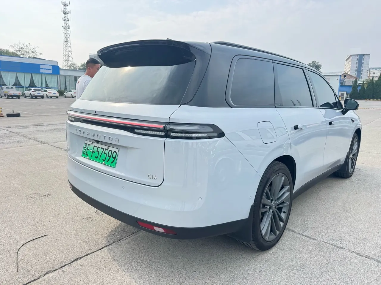 Leapmotor 2026 C 16 280 Laser Radar Zhizun Edition 6-seat Automatic Gear 6