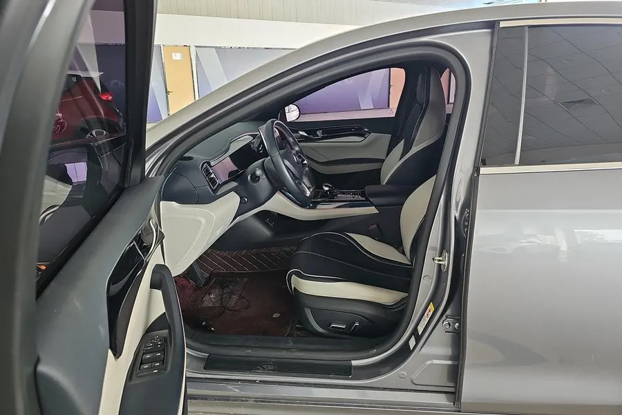 BYD 2021 Qin PLUS EV 500KM Honorable Automatic Gear 3