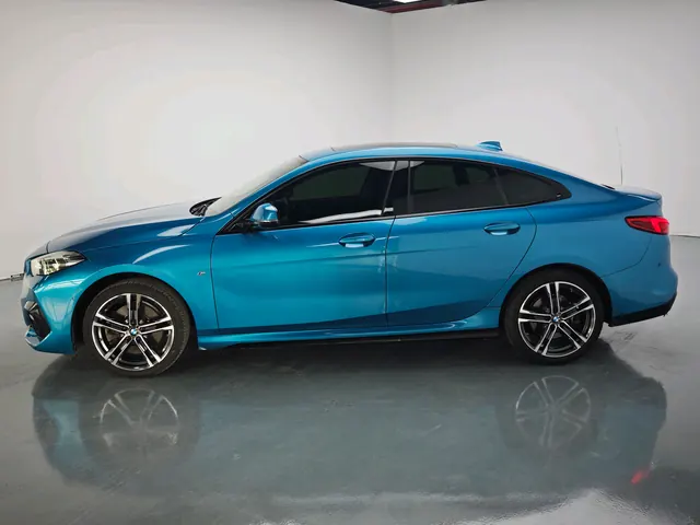 BMW 2 Series (Imported) 2021 225i Four-Door Coupe 2.0T M Sports Obsidian Night Suit Automatic Gear 5