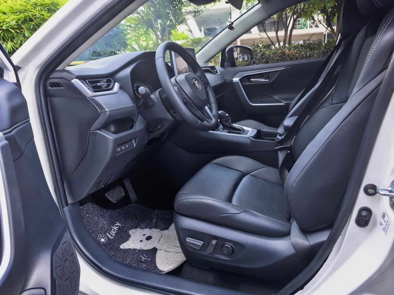 Toyota 2023 Willanda 2.0 Stepless Two-Drive Luxury PLUS Edition Automatic Gear 7