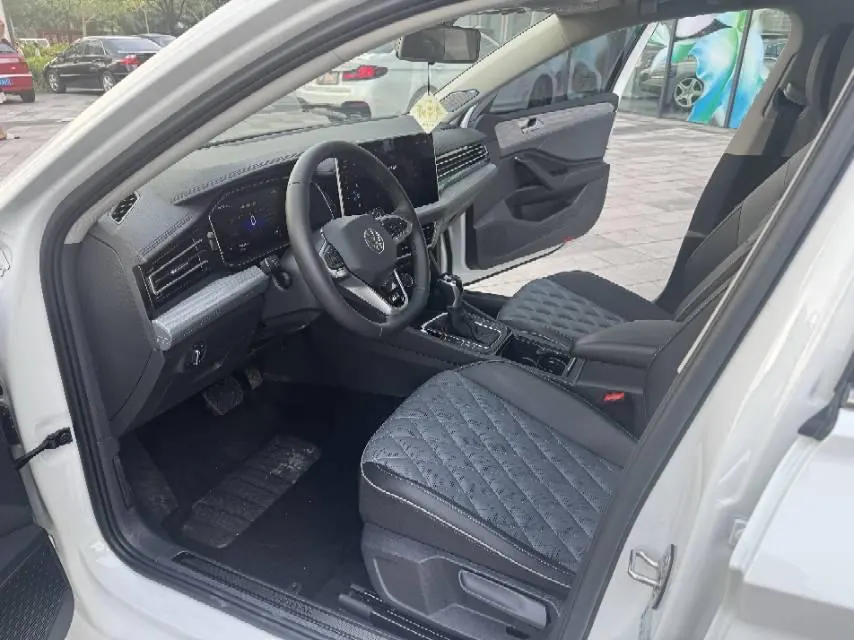 Volkswagen 2023 Sagitar 1.5TSI 300TSI Exceed Edition Automatic 4