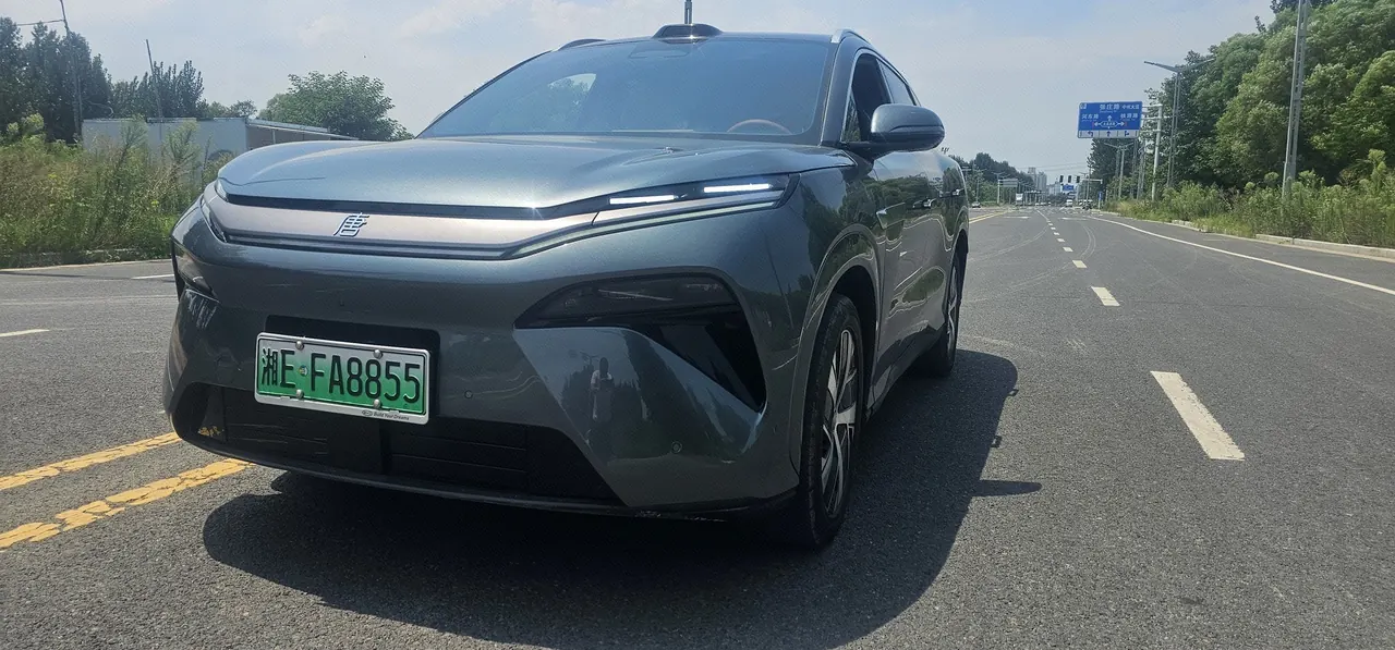 Open image lightbox: BYD 2025 Tang L DM 1.5T stepless 215KM laser Radar flagship automatic gear
