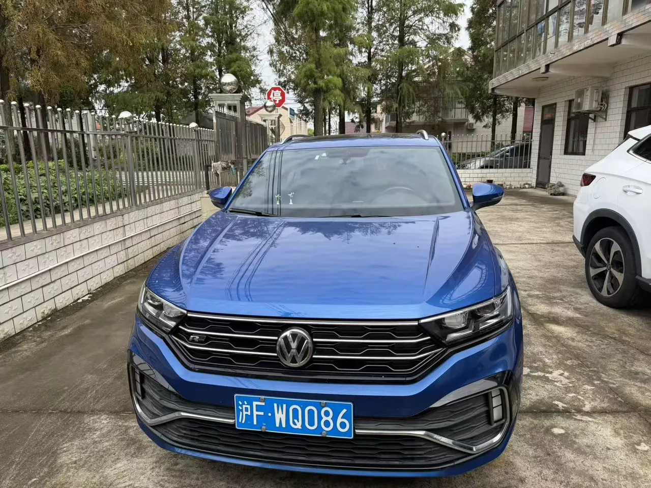 Volkswagen 2020 Tange R-Line 1.4TSI 280TSI Two-Drive R-Line Pro Automatic Gear 4