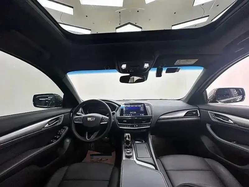 Cadillac 2023 CT5 2.0T 28T Luxury (Standard Edition) Automatic Gear 4