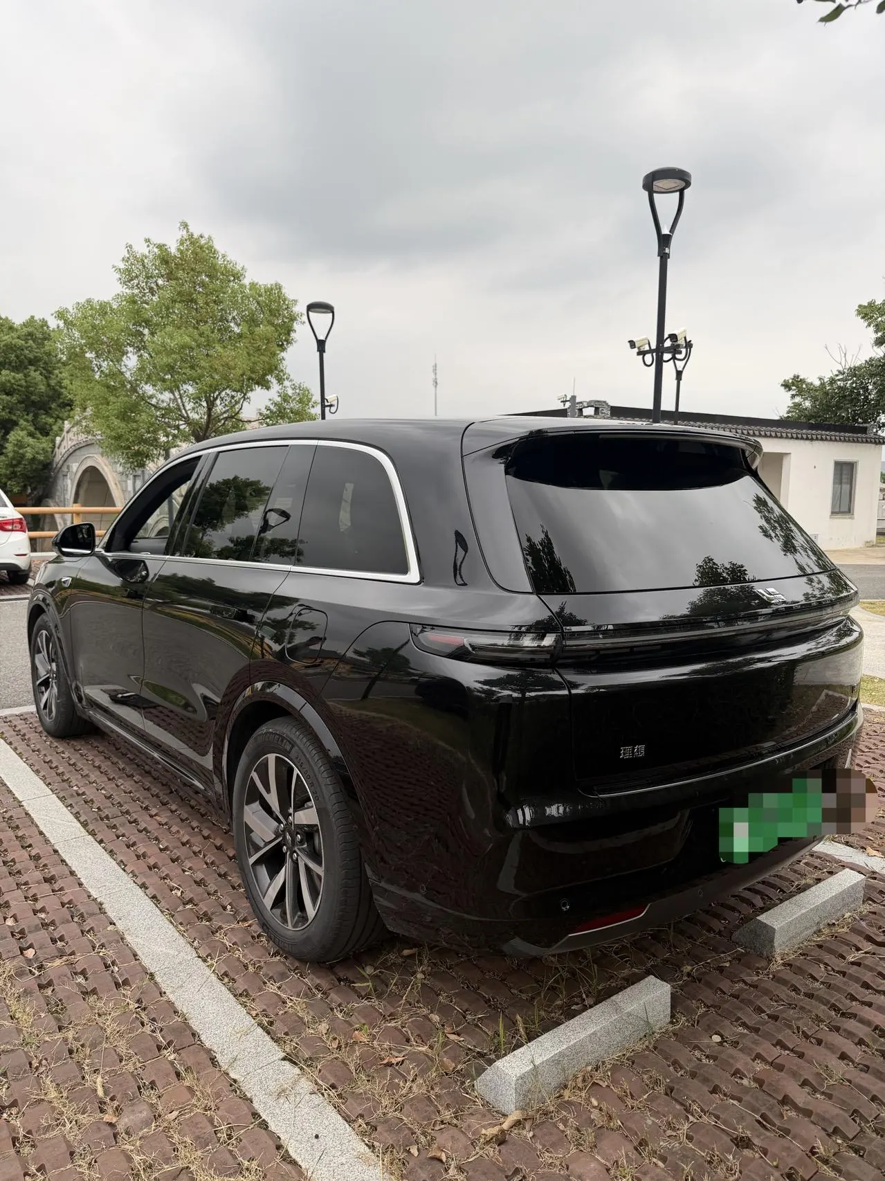 Li 2023 L8 Pro automatic gear 5