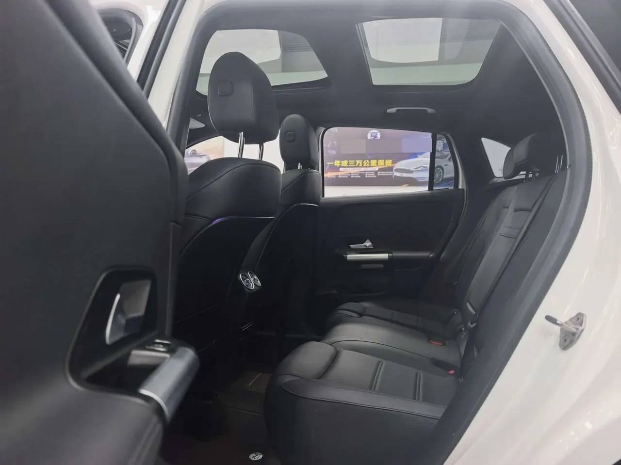 Mercedes Benz 2023 GLA 200 1.3T automatic gear 6
