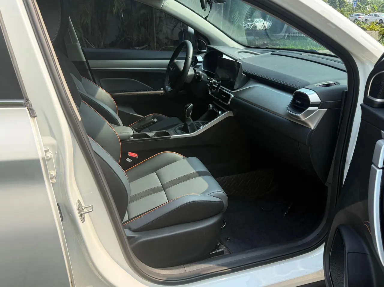 Geely 2023 Plantronics 1.4T Gold Edition Manual Gear 4