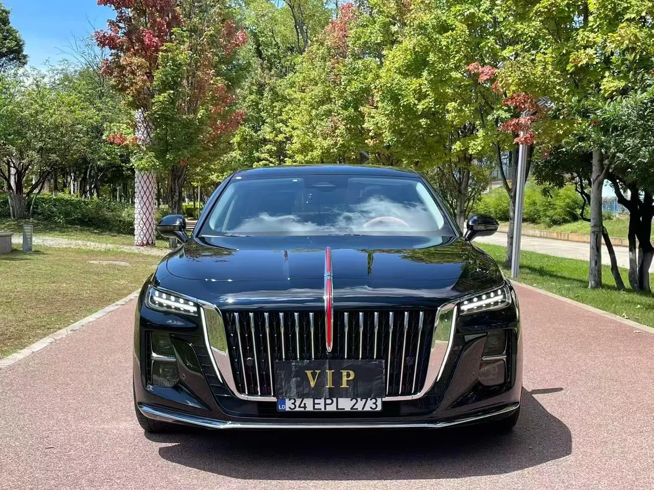 HongQi 2023 H5 2.0T Zhilian Flag Edition Automatic Gear 2