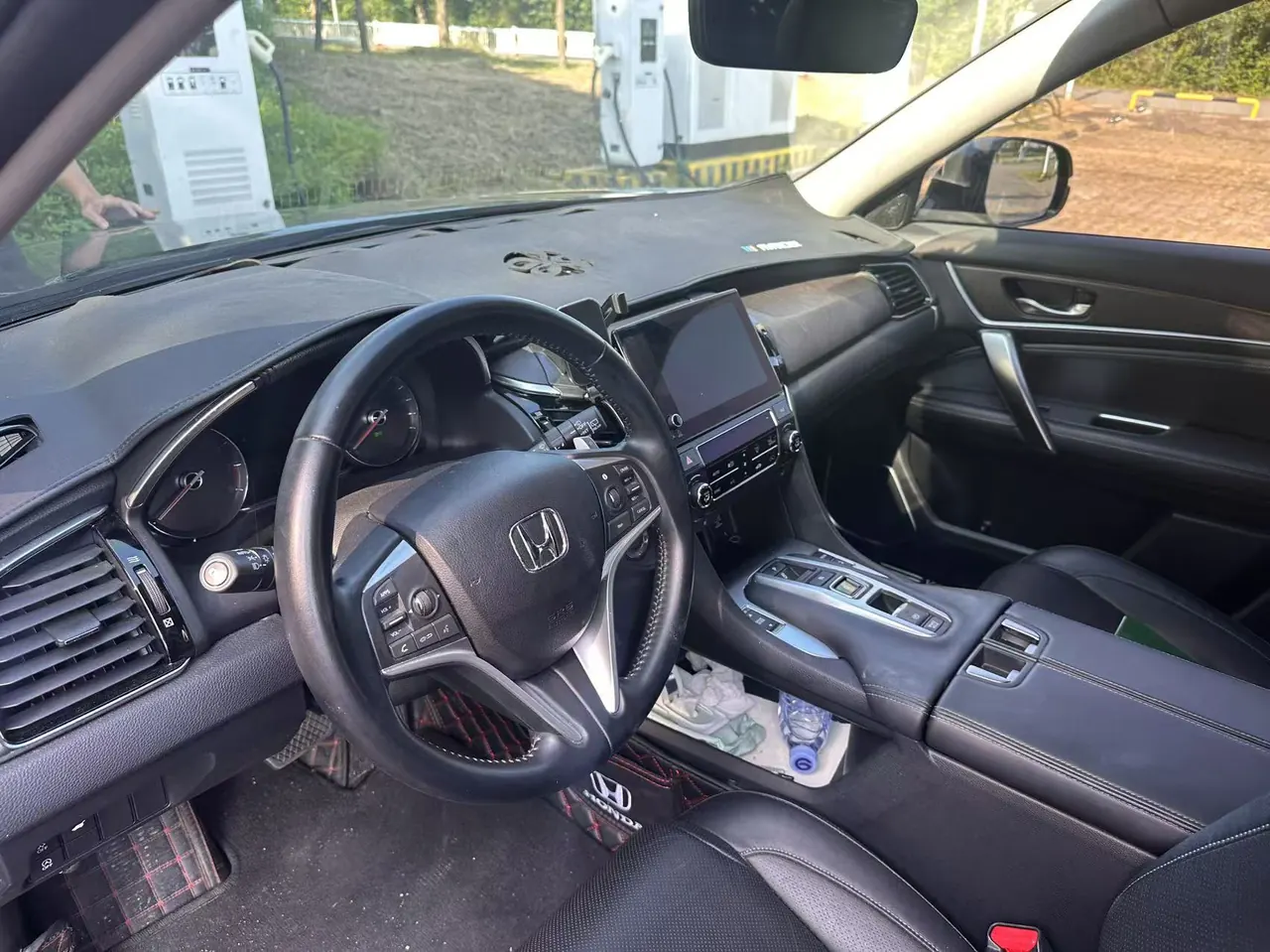 Honda 2020 Crown Road 2.0T 370TURBO Two-Drive Deluxe Automatic Gear 4